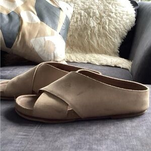 Lauren Manoogian raw cross slides 38